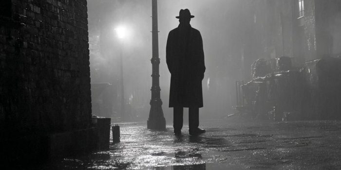 ChatGPT提示词_孤独侦探在雨滑的巷道下的街灯下静静站立_怎么开通chatgpt会员缩略图