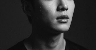 AI提示词_一位英俊的年轻东亚男性在黑白特写中展现出戏剧张力_chatgpt会员怎么开通缩略图