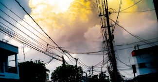 AI提示词_一团大胆的暴风雨云_买gpt会员缩略图