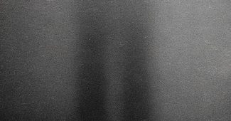 AI提示词_在夜晚出现奇异的光信号，带来阴森的声音_chatgpt5和4的对比图缩略图