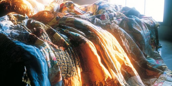 ChatGPT_AI提示词_一个舒适的被子图案_chatgpt4.0官网缩略图