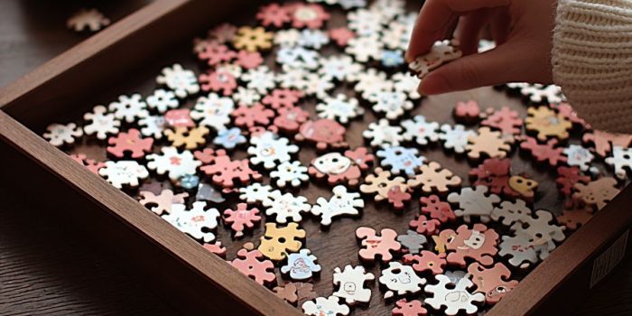 AI提示词_温馨的拼图之夜_买gpt会员缩略图