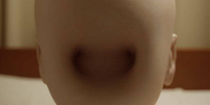 AI提示词_一位没有面孔的男人坐在床边，只有光滑的皮肤反射微弱的月光_gpt会员缩略图