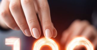 AI提示词_优雅的手重新排列日历上的数字，象征着超越出生日期的命运创造_chatgptplus缩略图