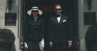 AI提示词_海尔穆特·纽顿风格的超现实主义摄影_gpt会员多少一个月缩略图