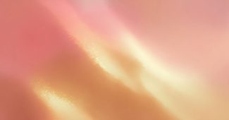 AI提示词_梦幻优雅的柔和粉色与温暖米色渐变背景_chatgpt中文版官网进入缩略图