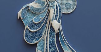Ai提示词_这件3D陶瓷艺术品展现了传统中国女性的形象，融合了龙舟节主题和古典风格缩略图